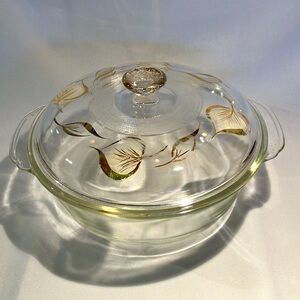 Rare Vintage Fire King “Gold Leaves” Round Casserole With Lid. 1960’s, 2 Quarts